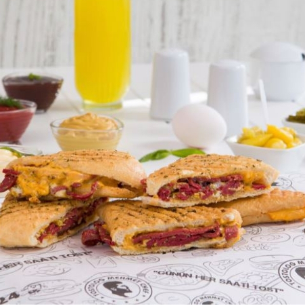 Yumurtalı Karışık Tost